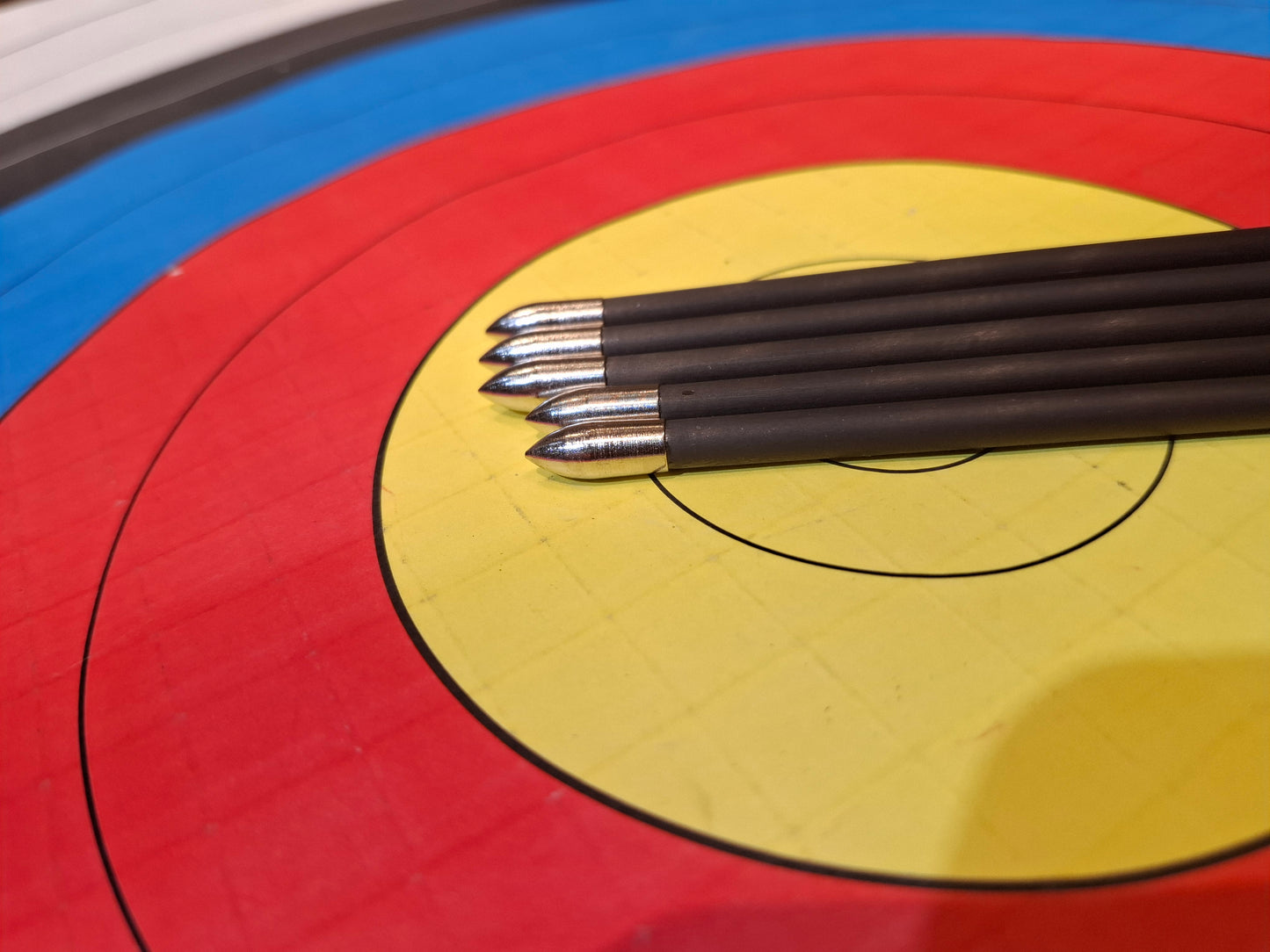 ARROWS CARBON NOVICE ID4.2 800 FEATHER أسهم نوفس ريش