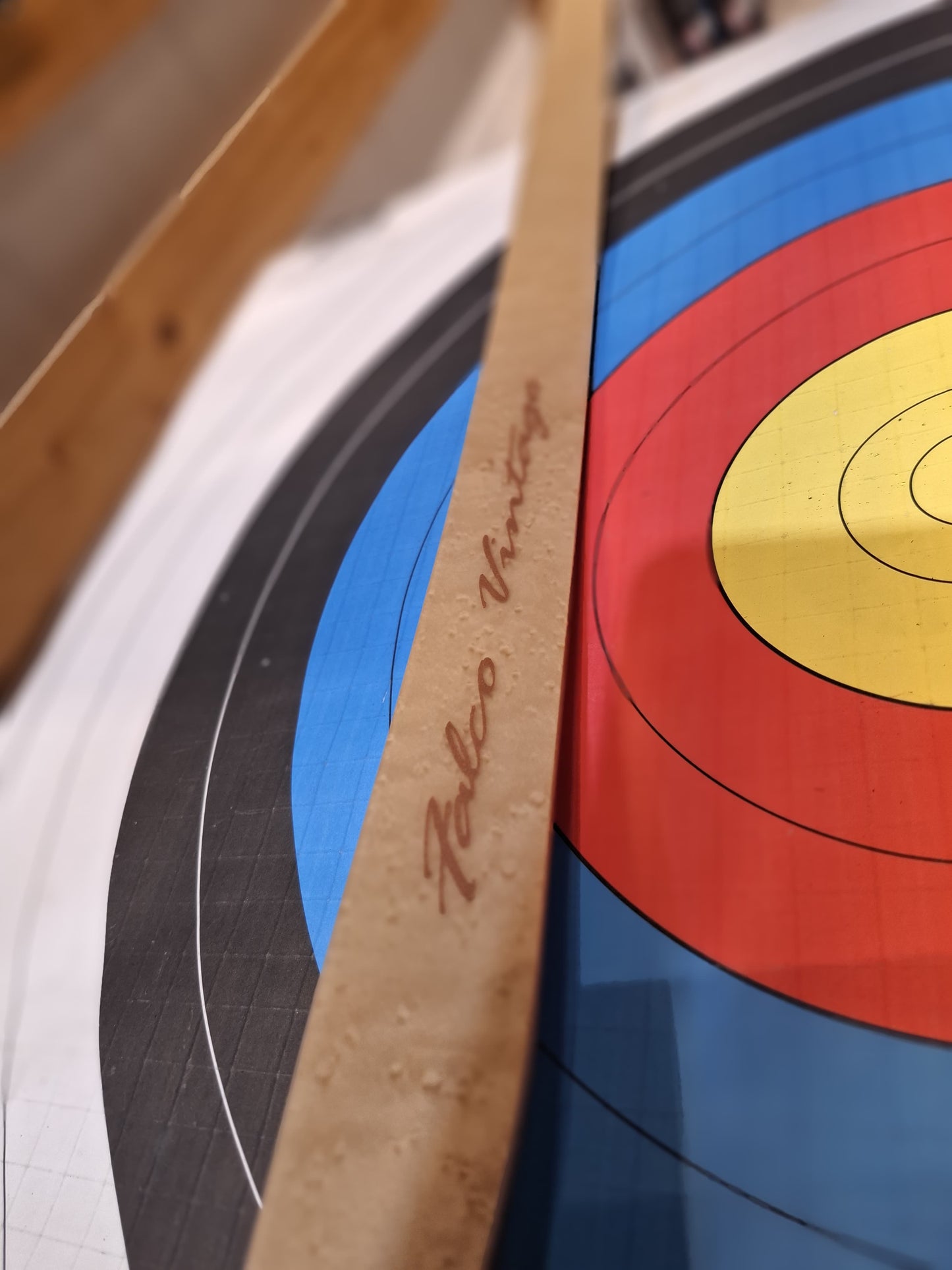 Falco Myth Longbow